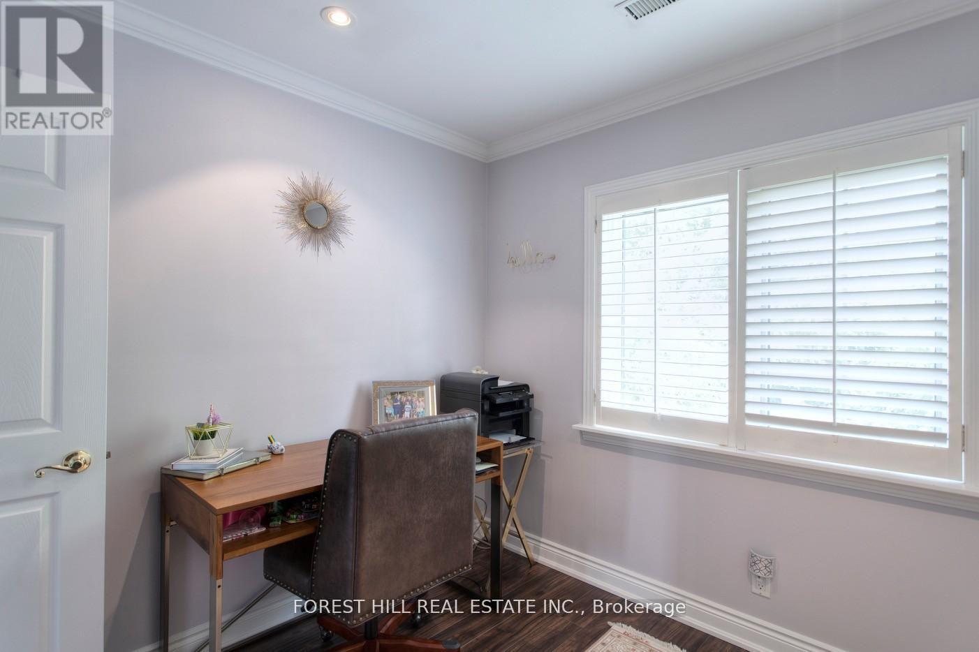 136 HOLLYWOOD AVENUE - 19