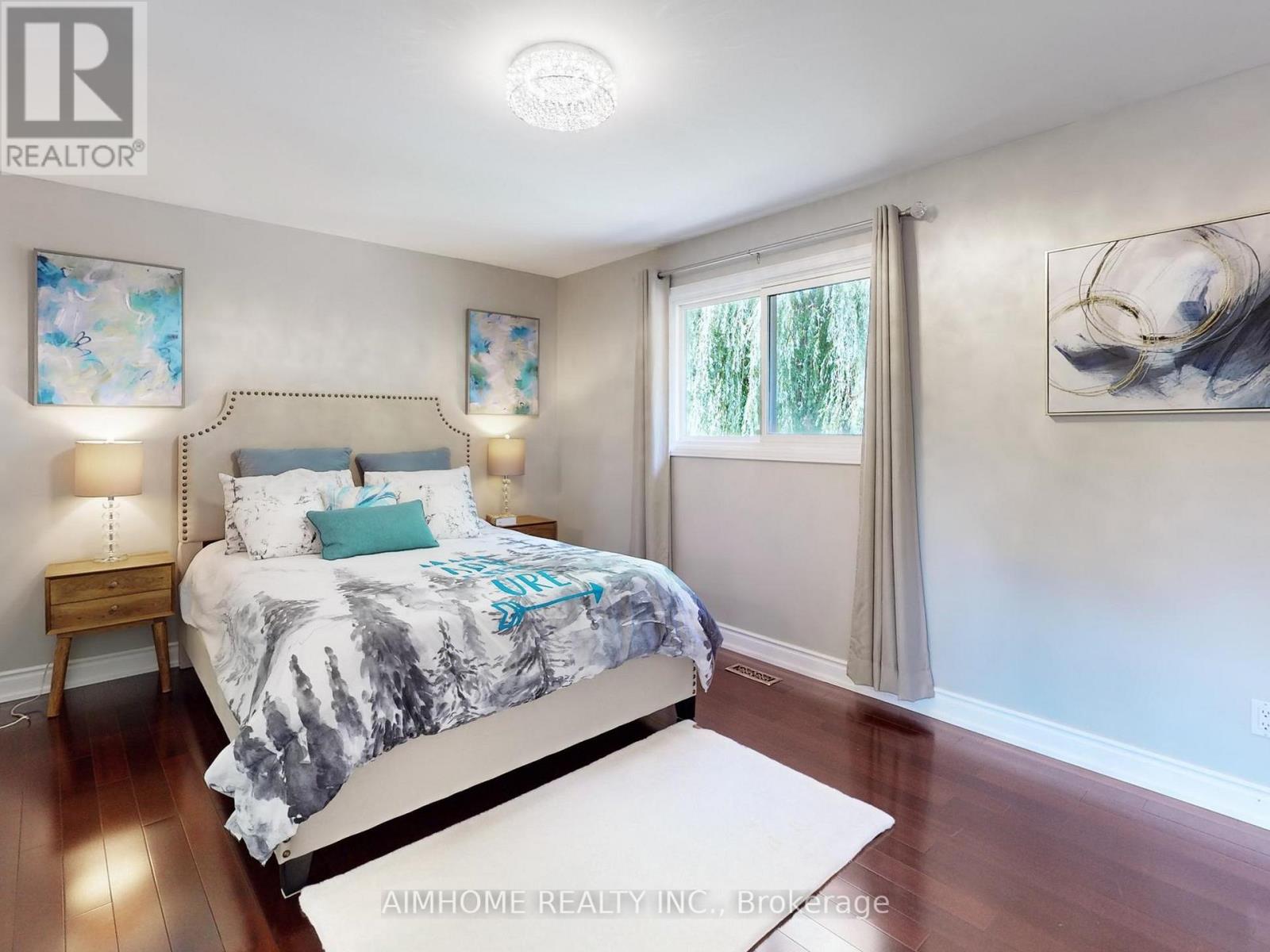 36 LIEBECK CRESCENT - 23