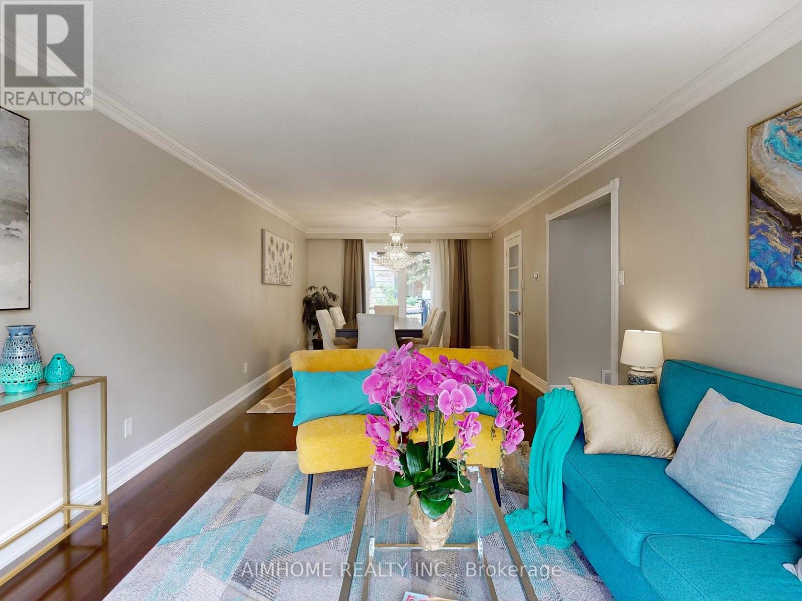 36 LIEBECK CRESCENT - 8