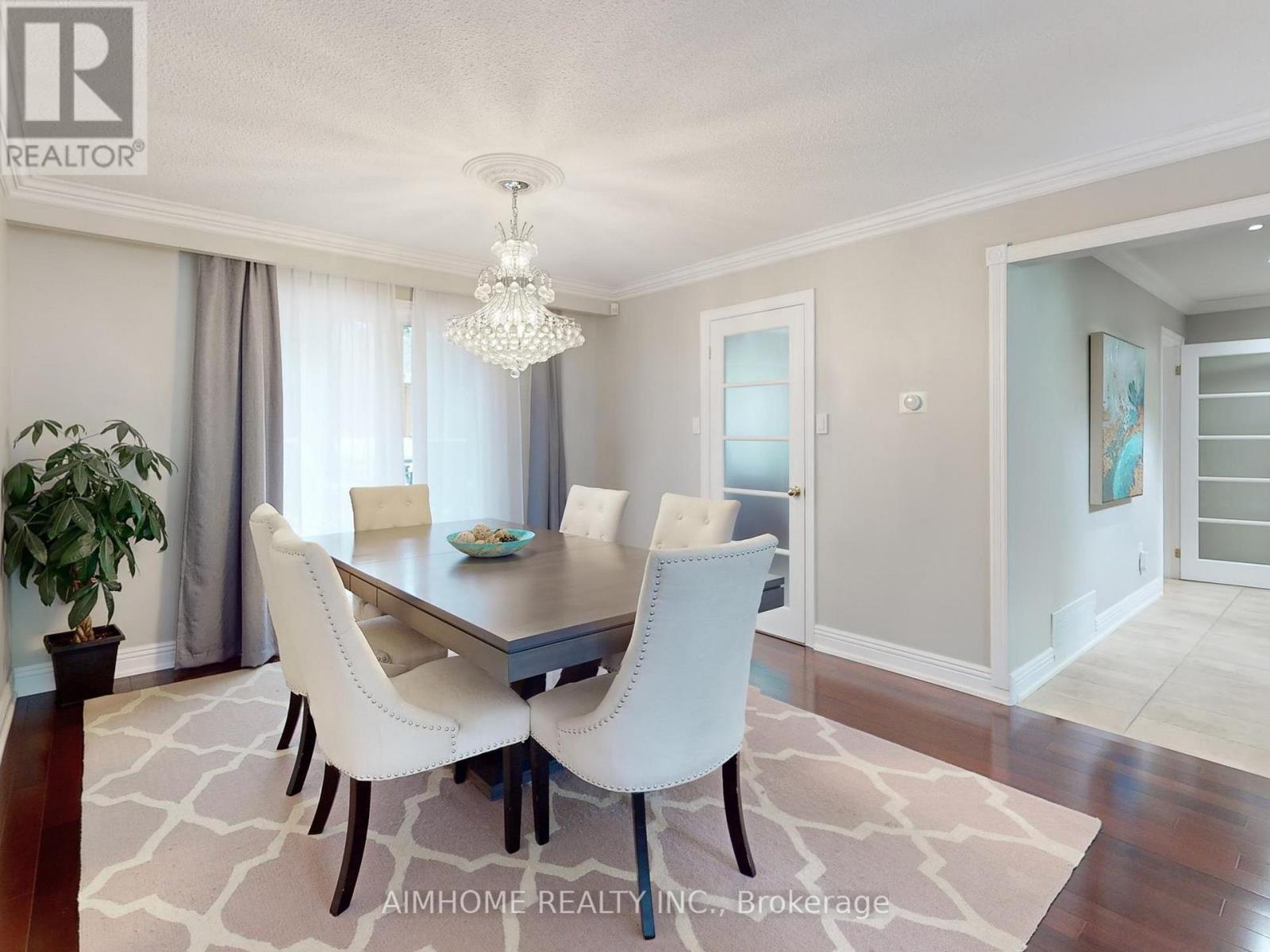 36 LIEBECK CRESCENT - 9