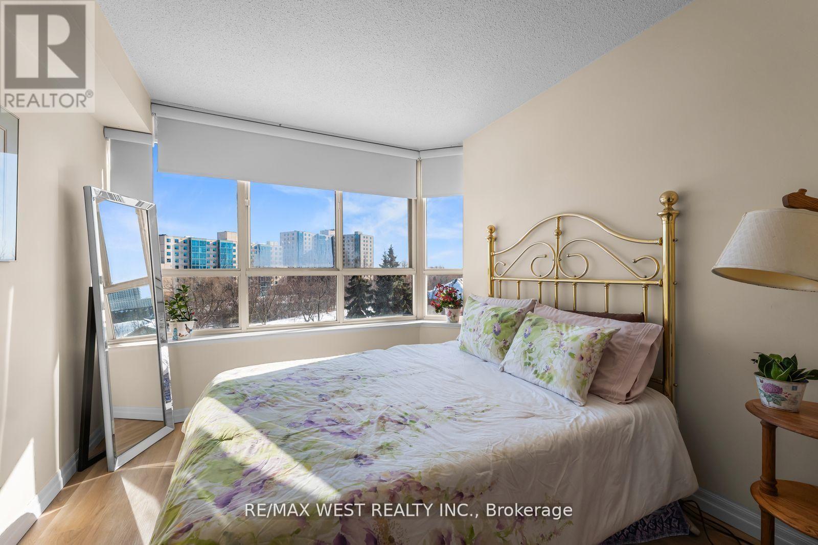 #502 100 OBSERVATORY LANE SE - Image 18