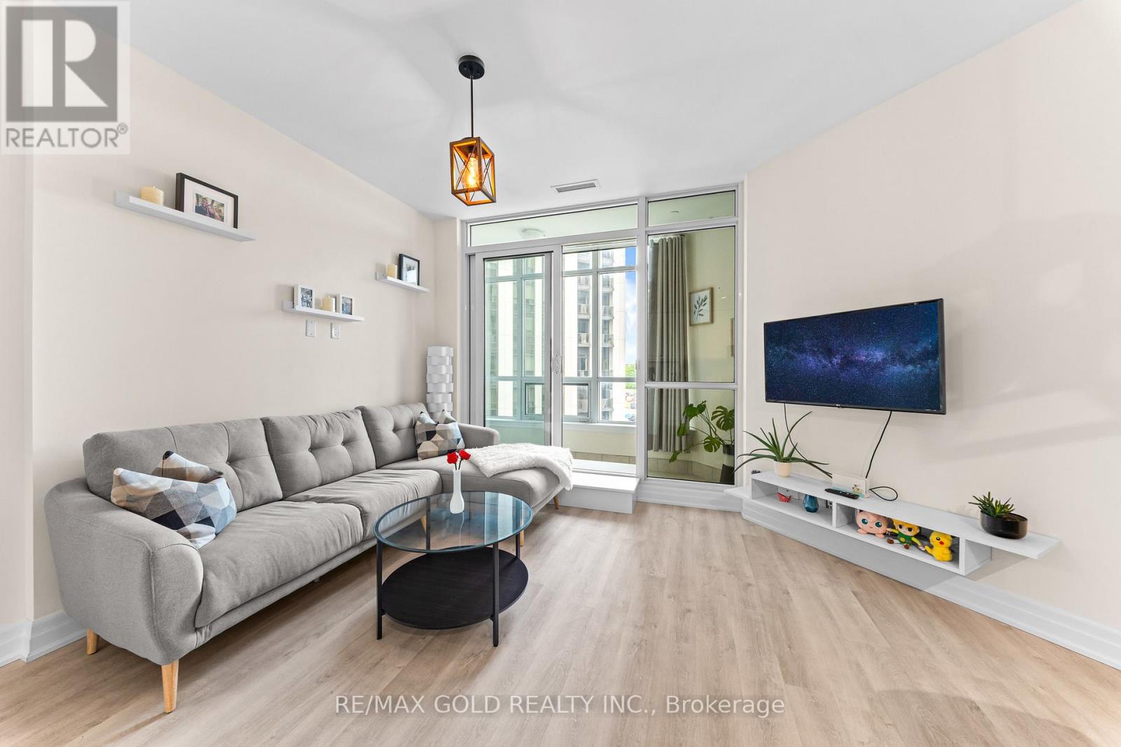 #618 9075 JANE STREET - 20