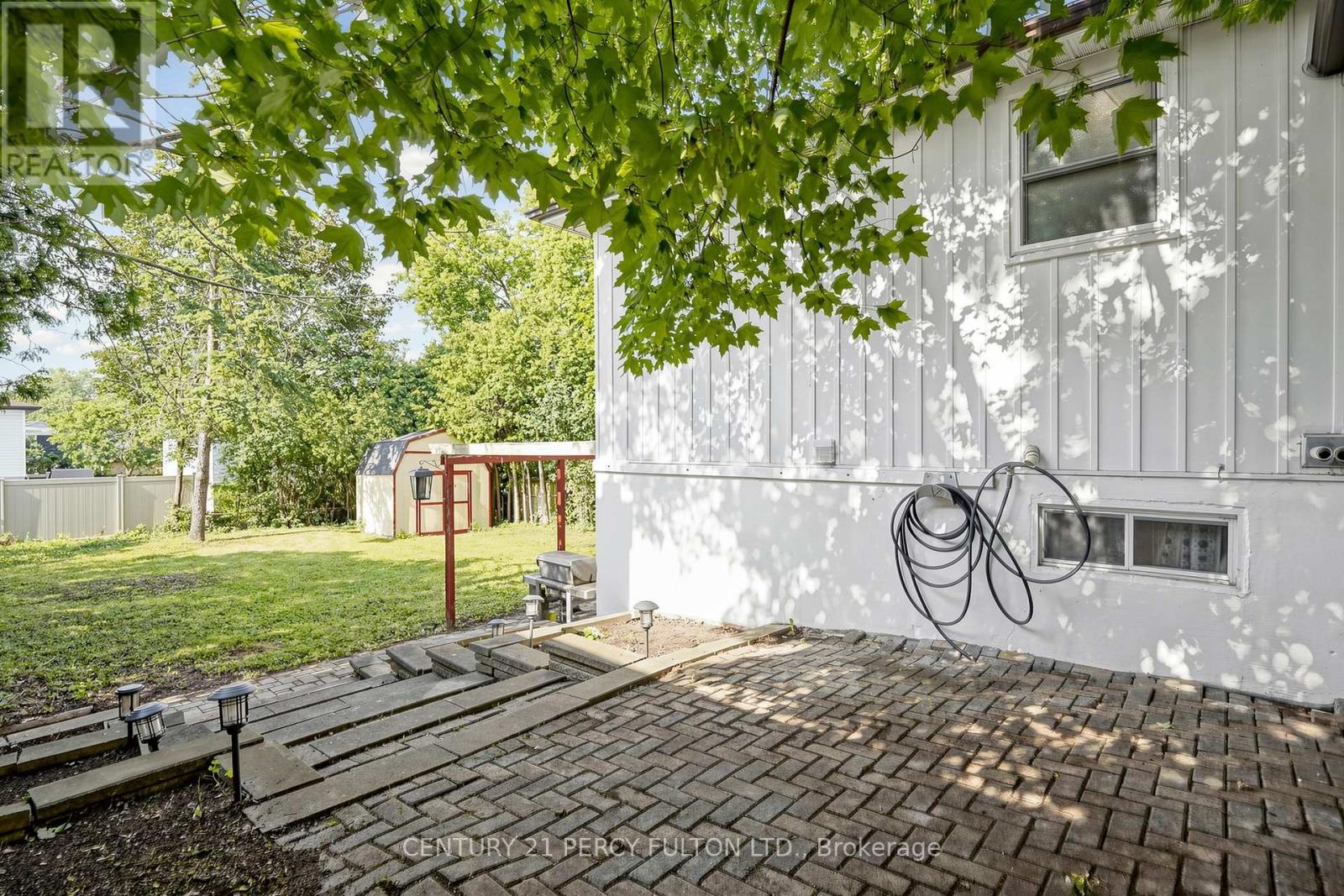10 DEVINS DRIVE - 41