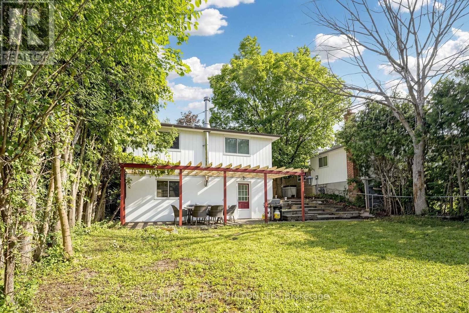 10 DEVINS DRIVE - 47