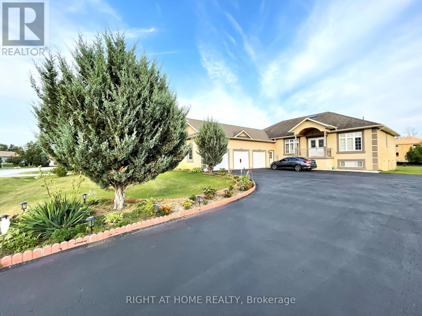 16 WASAGA SANDS DRIVE - 2