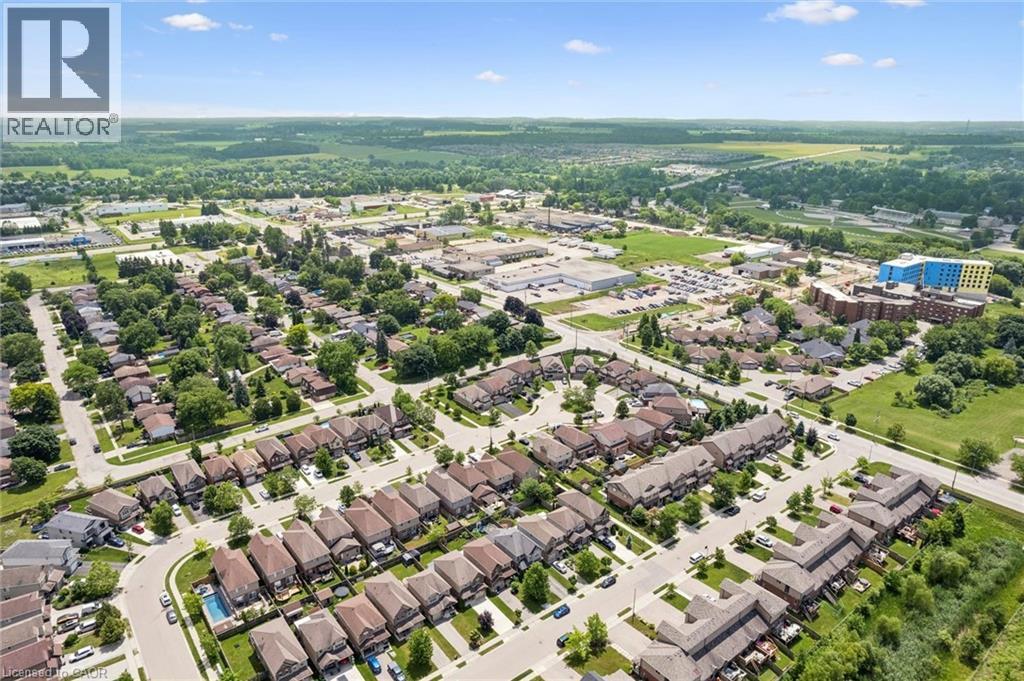 45 CAPTAIN MCCALLUM Drive - 48