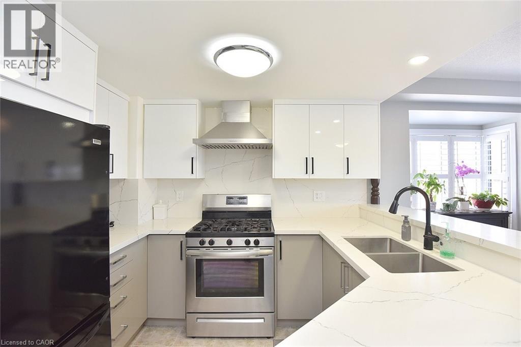 #36 2774 KING Street E - 17