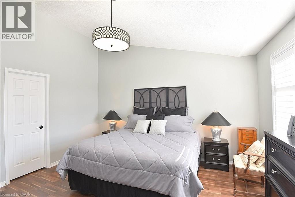 #36 2774 KING Street E - 27
