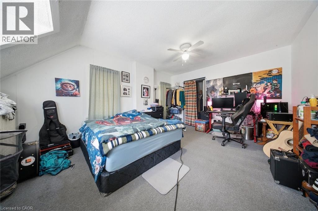 160 QUEEN Street - 11