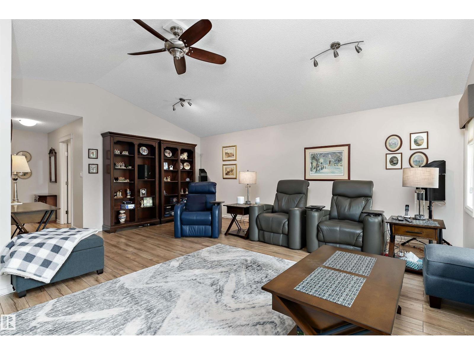 1097 ARMITAGE CR SW — photo 29