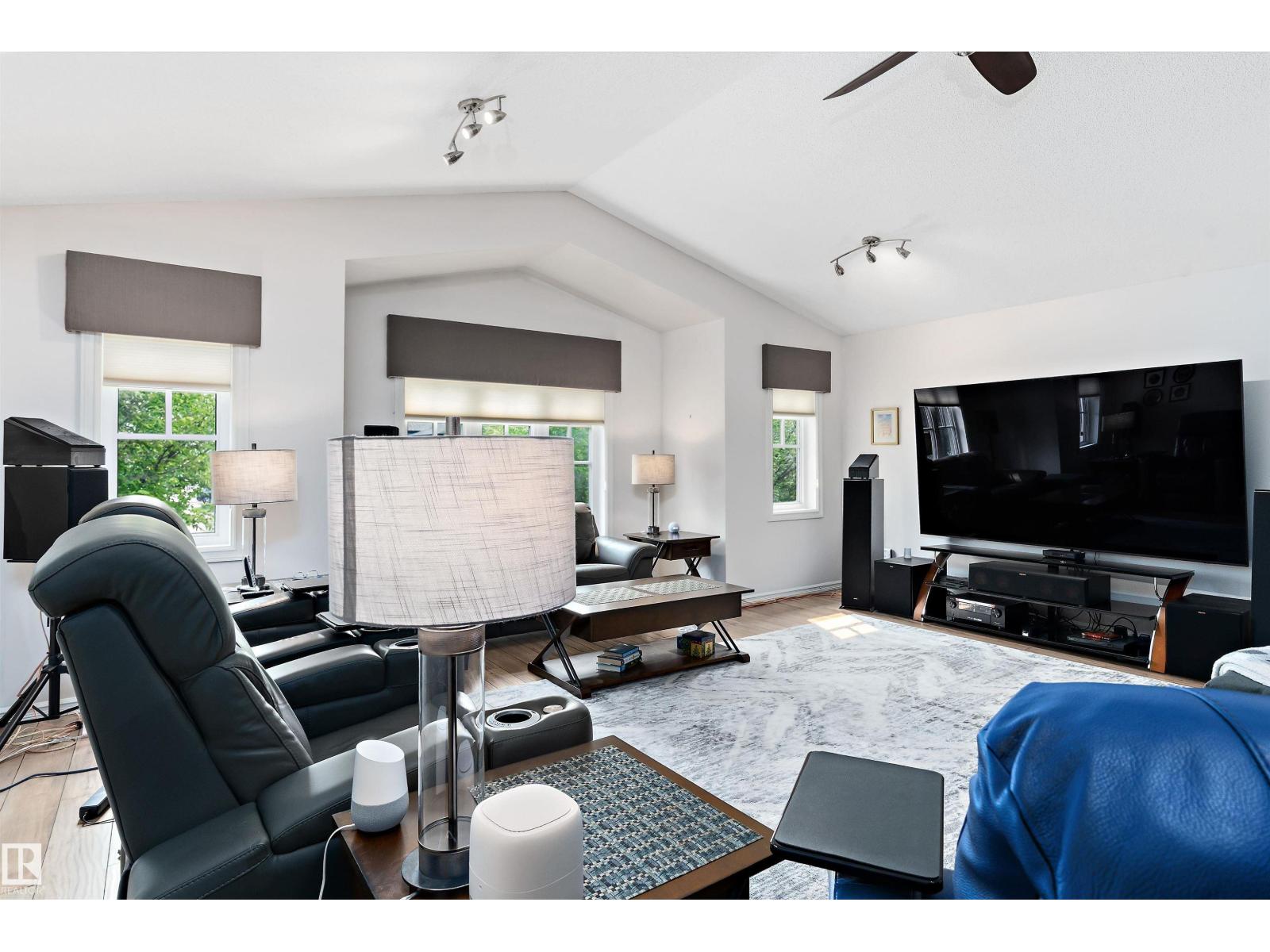1097 ARMITAGE CR SW — photo 30