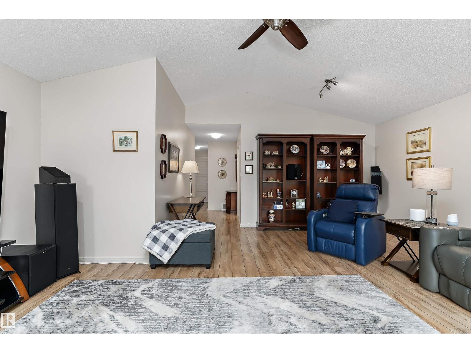 1097 ARMITAGE CR SW — photo 32