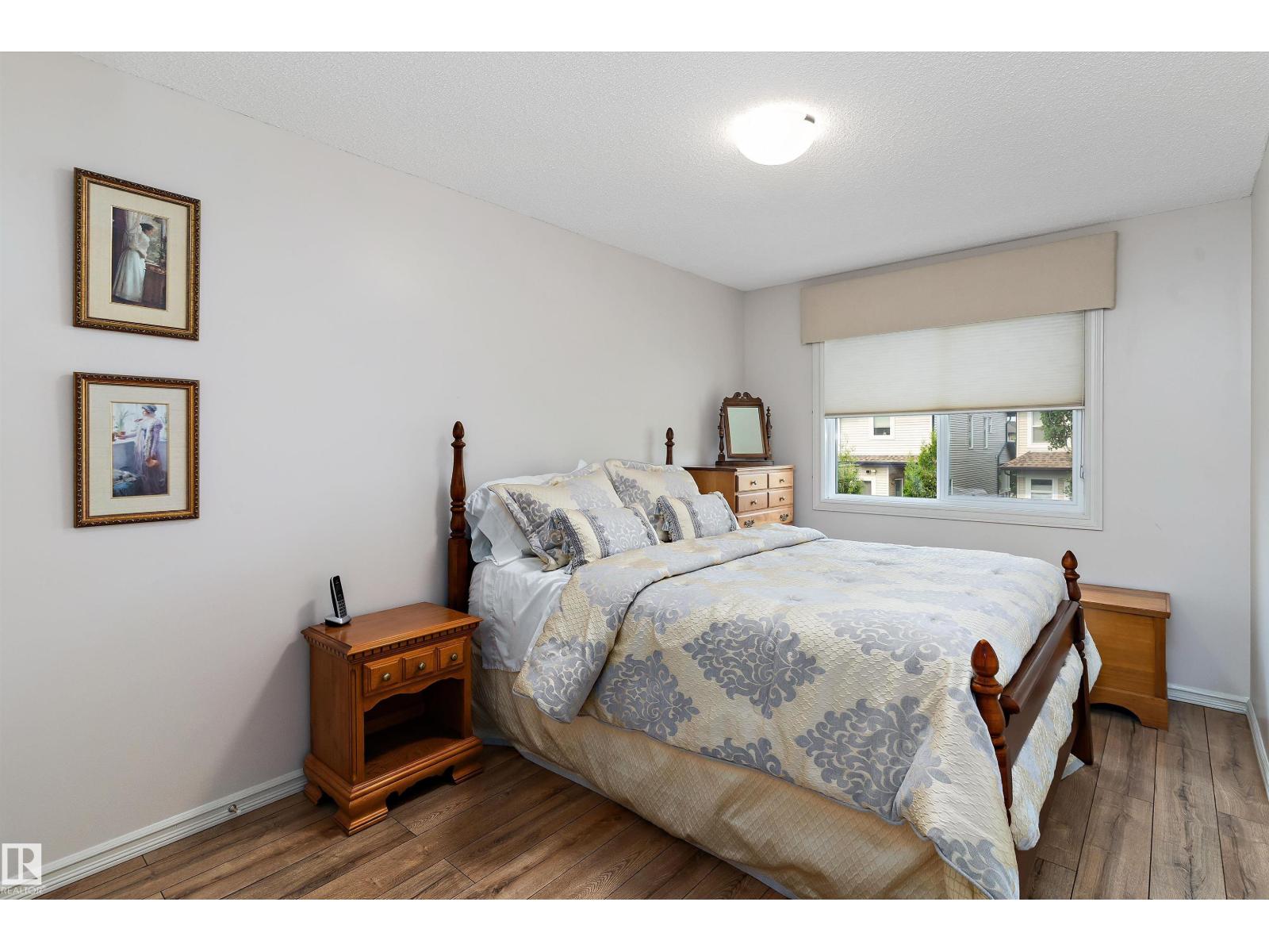 1097 ARMITAGE CR SW — photo 40