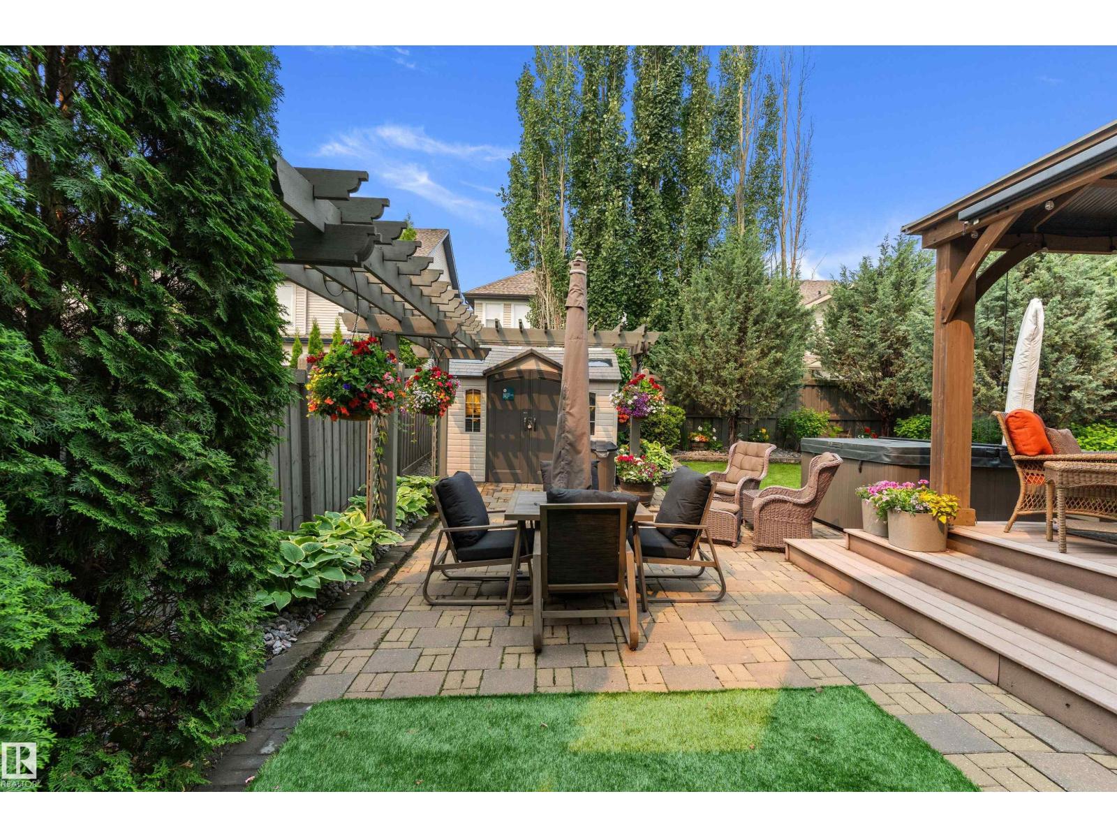1097 ARMITAGE CR SW — photo 61