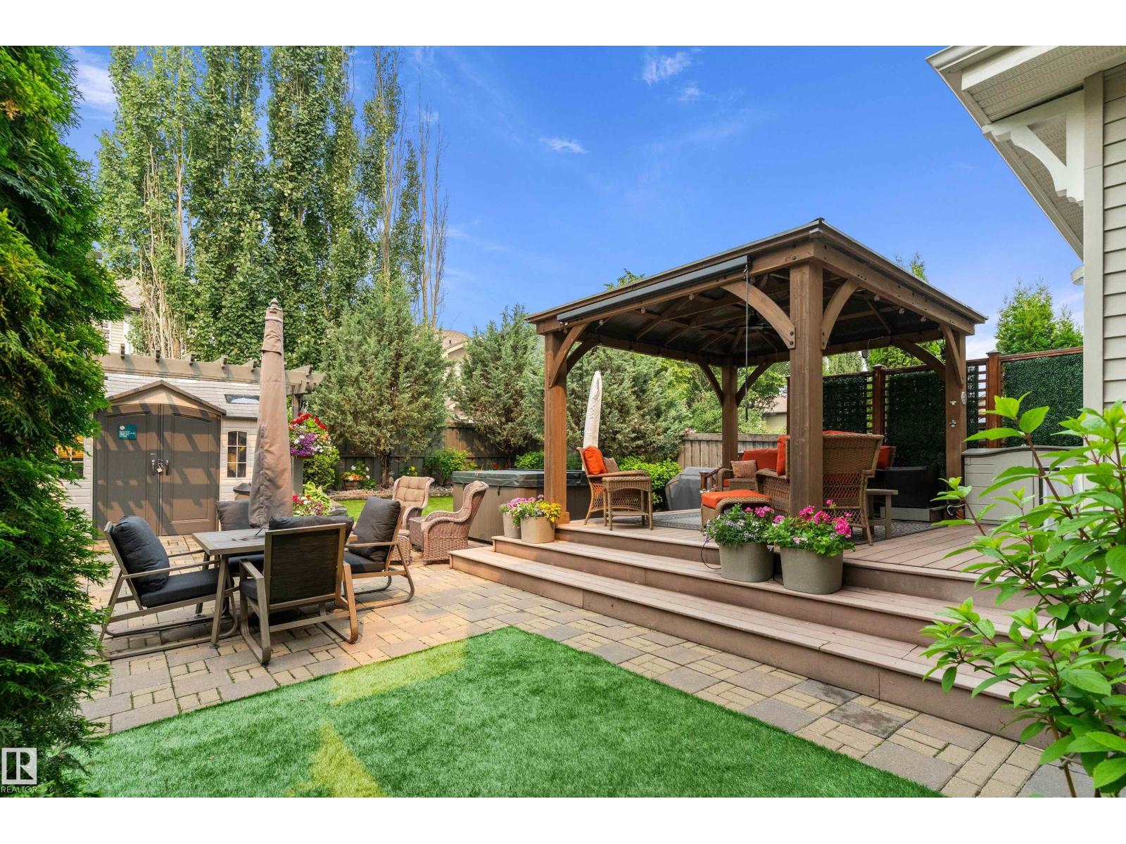 1097 ARMITAGE CR SW — photo 7