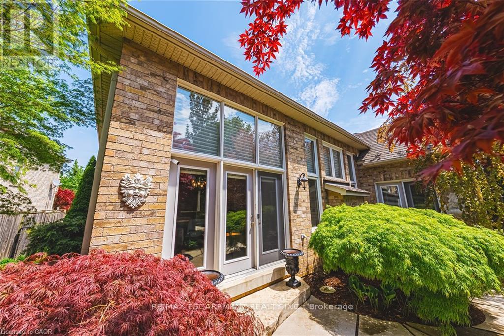 2178 BERWICK DRIVE - 35