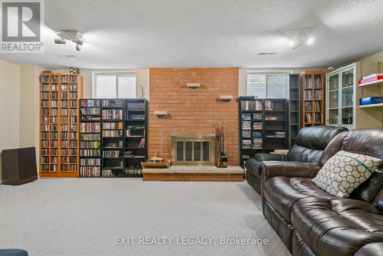 4051 PAVILLION COURT - 37