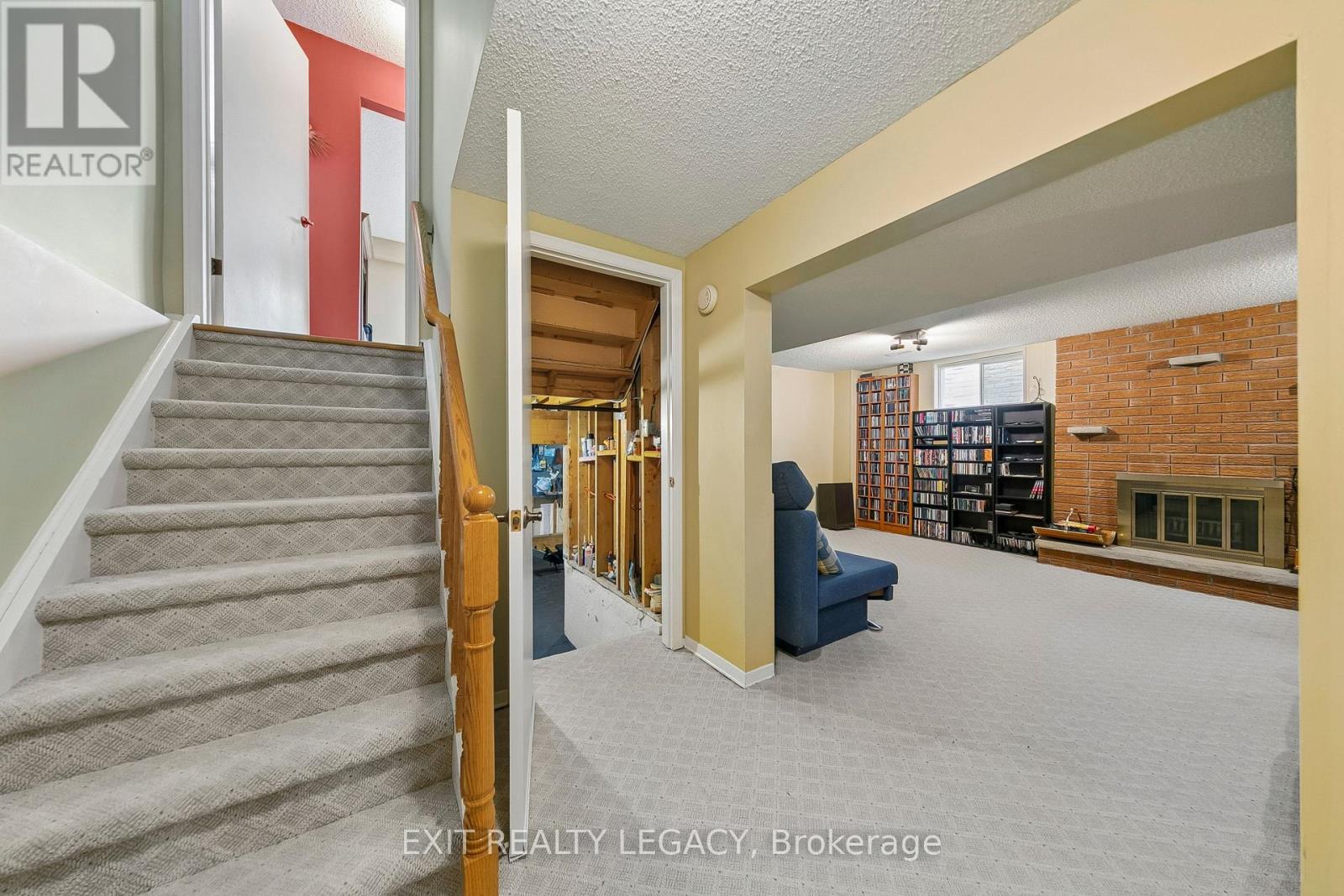 4051 PAVILLION COURT - 43