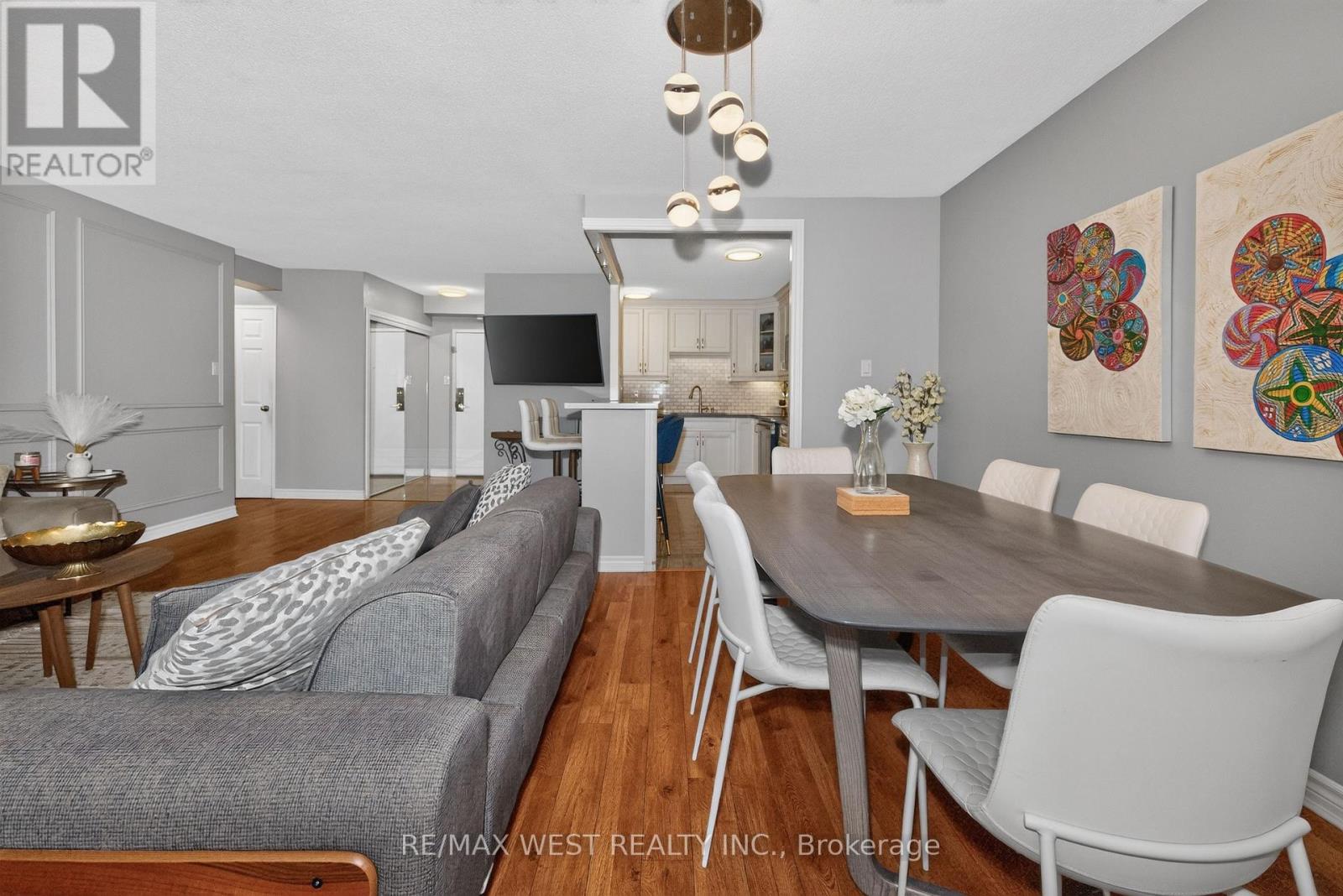 #1514 75 EMMETT AVENUE - 15