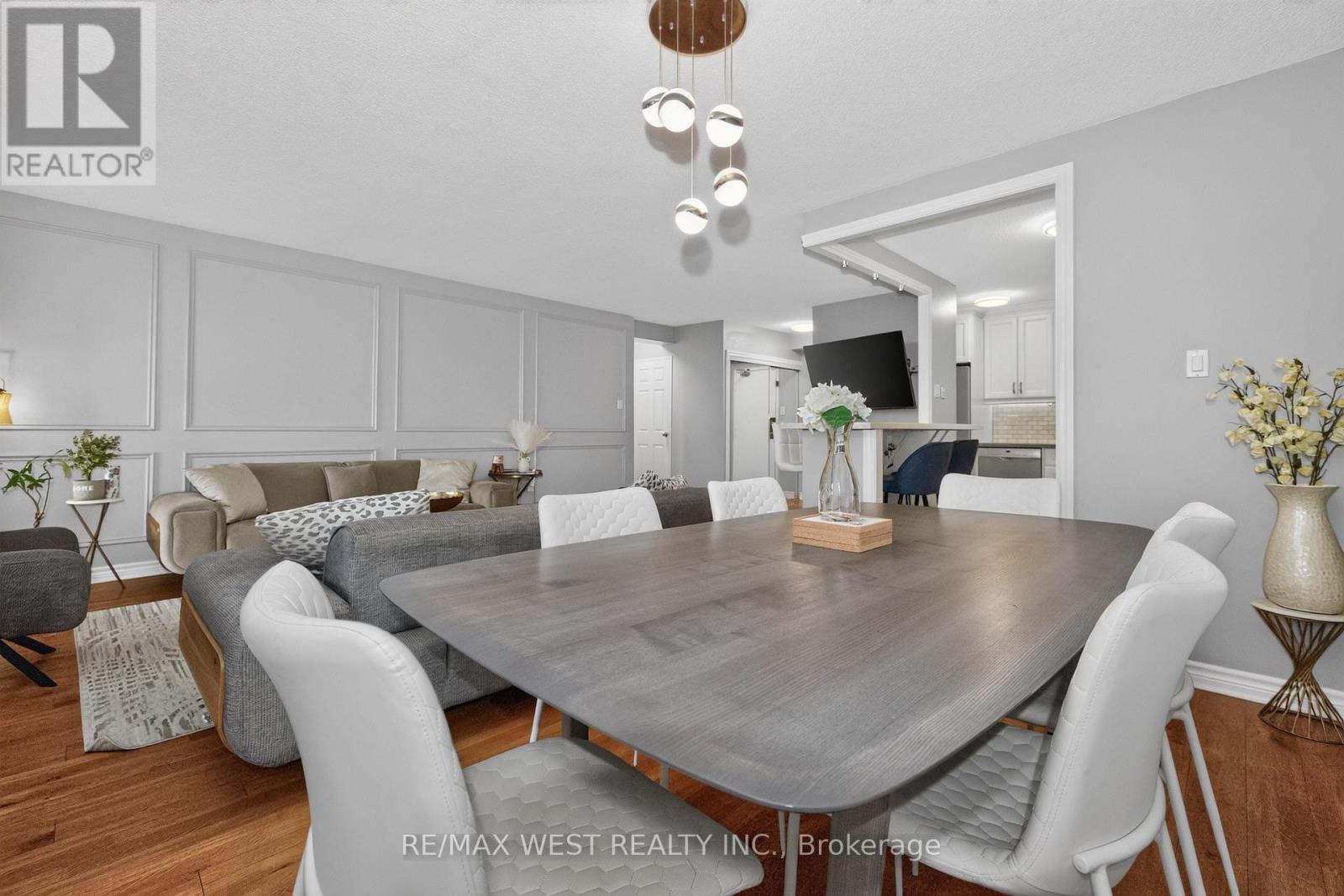 #1514 75 EMMETT AVENUE - 16