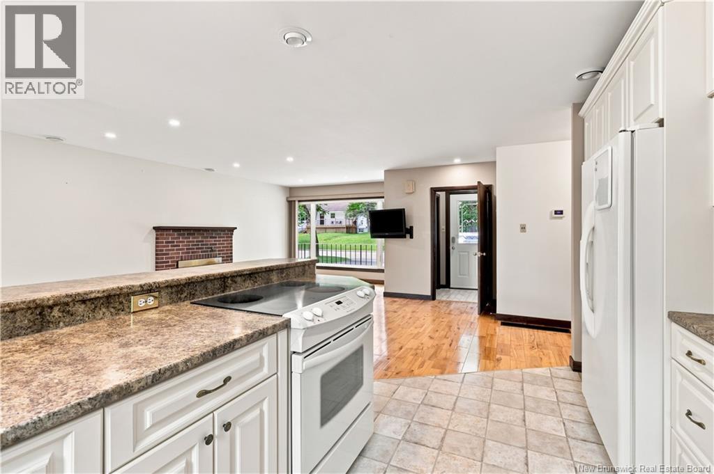 447 Pederson Crescent - Image 14
