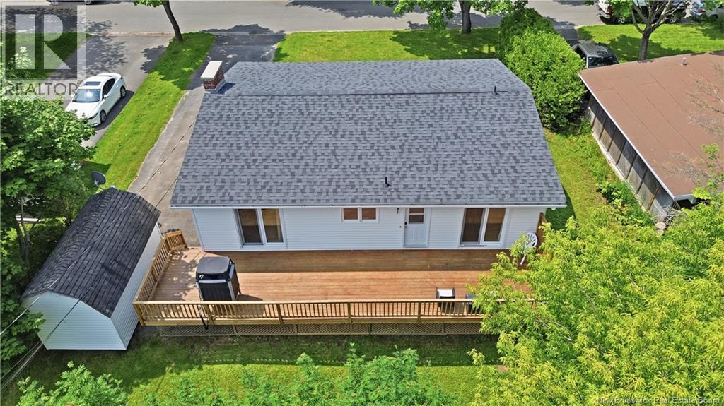 447 Pederson Crescent - Image 3