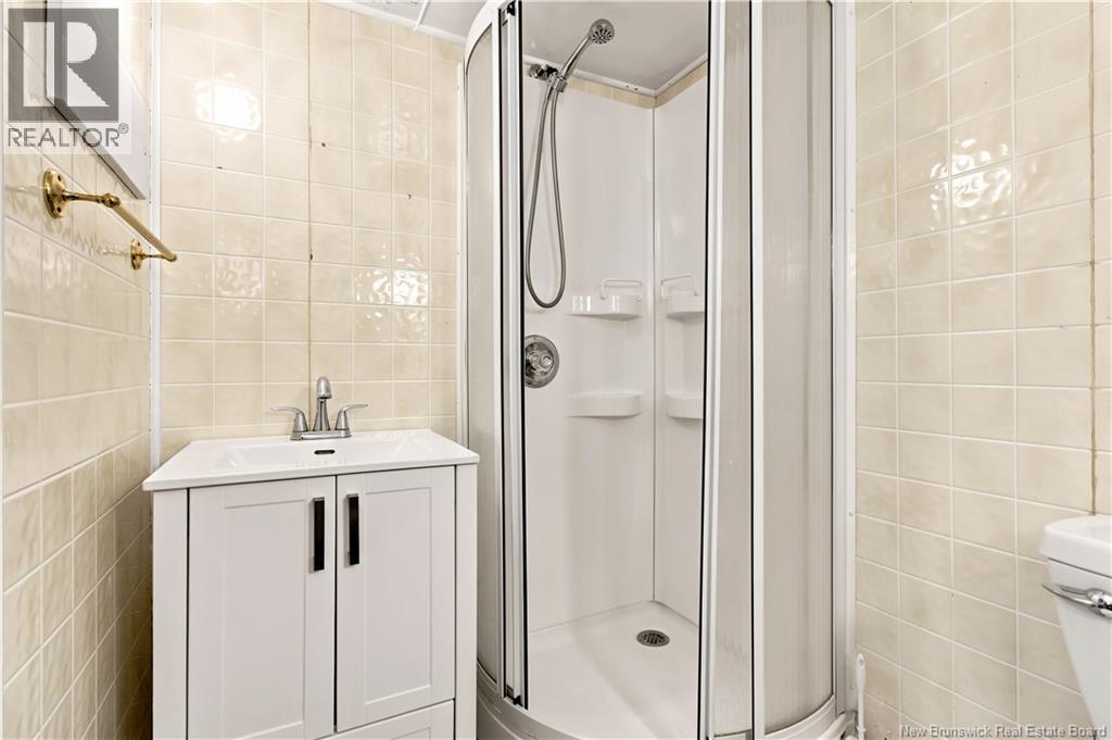 447 Pederson Crescent - Image 40