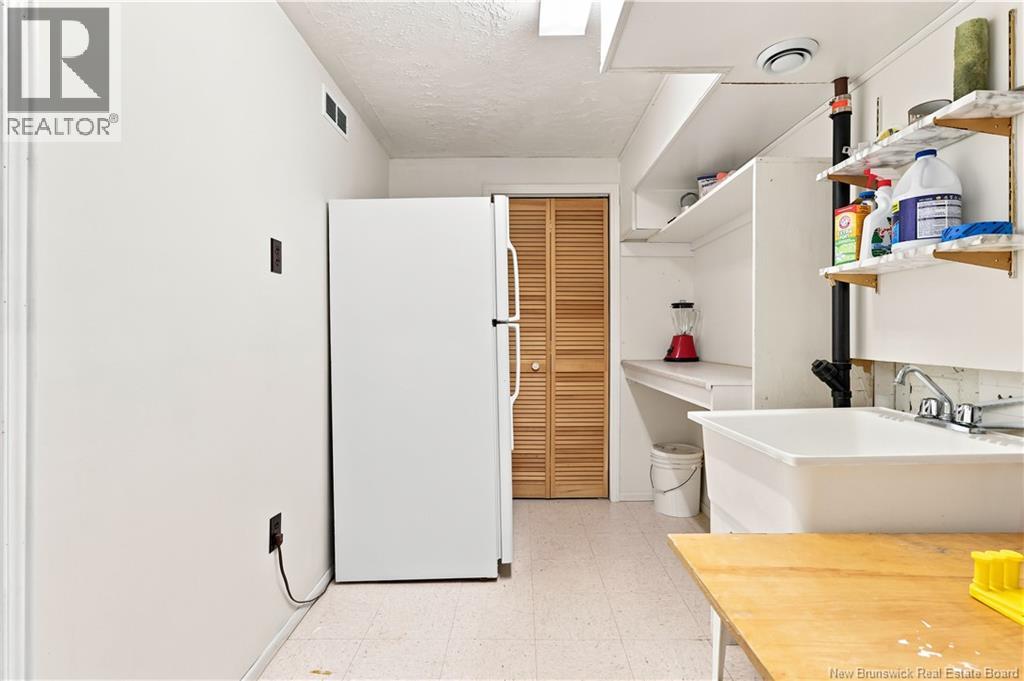 447 Pederson Crescent - 41