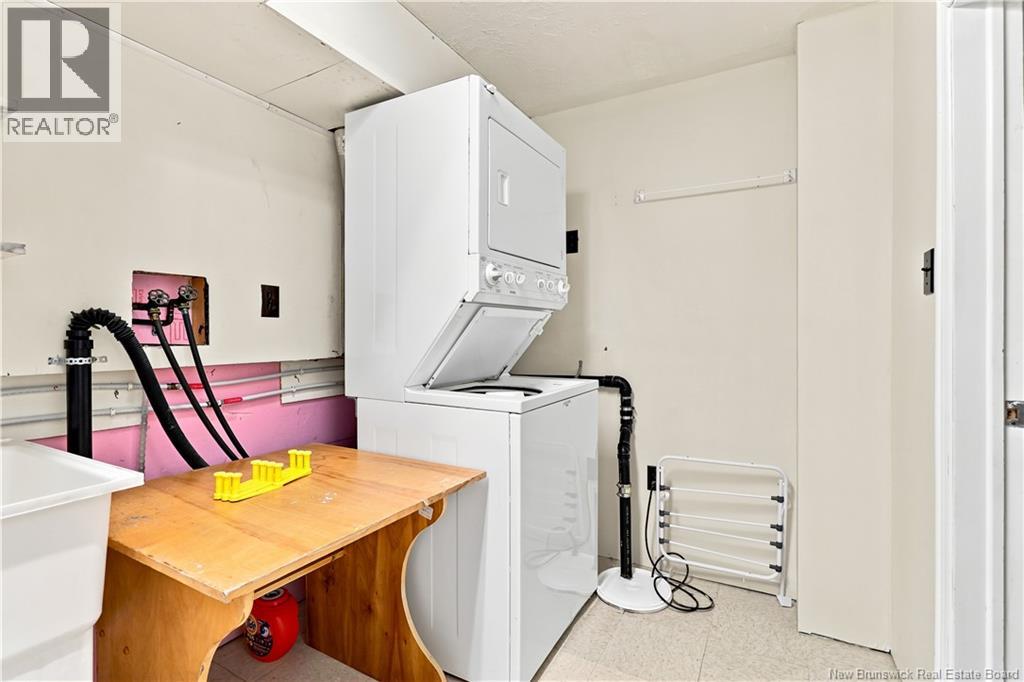 447 Pederson Crescent - Image 42