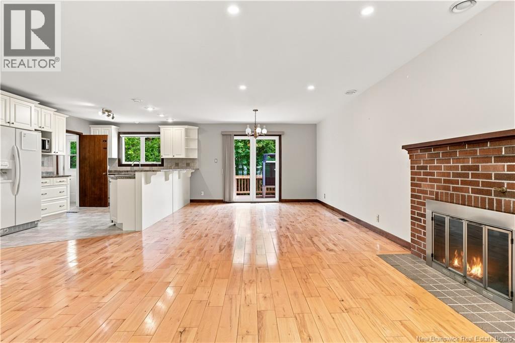 447 Pederson Crescent - Image 7