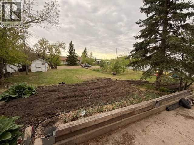 Listing photo – 5116 48 Street, Hardisty