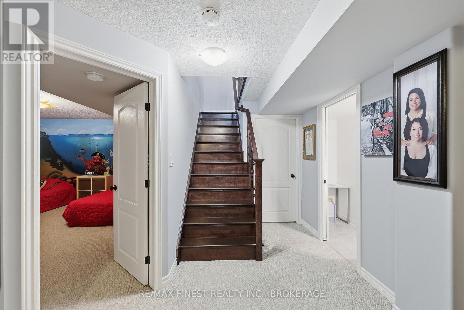 1667 CRIMSON CRESCENT - 26