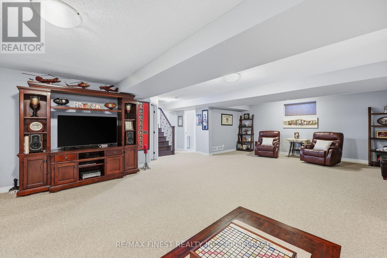1667 CRIMSON CRESCENT - 29