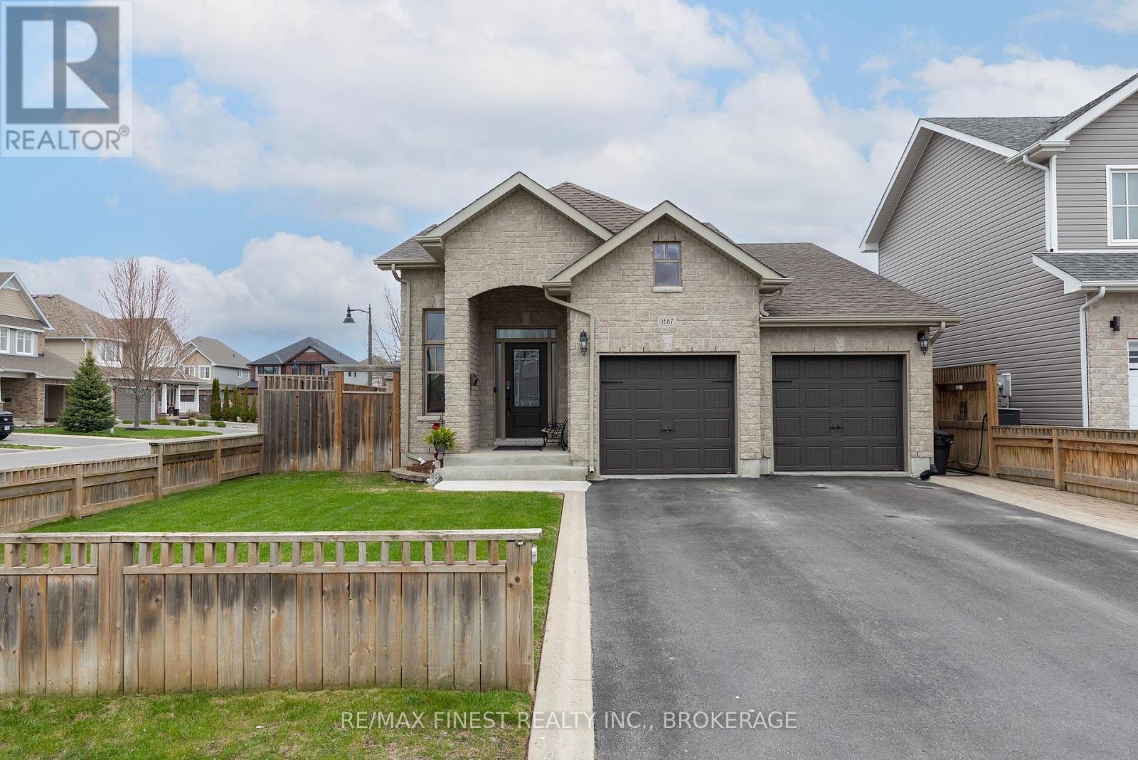 1667 CRIMSON CRESCENT - 3