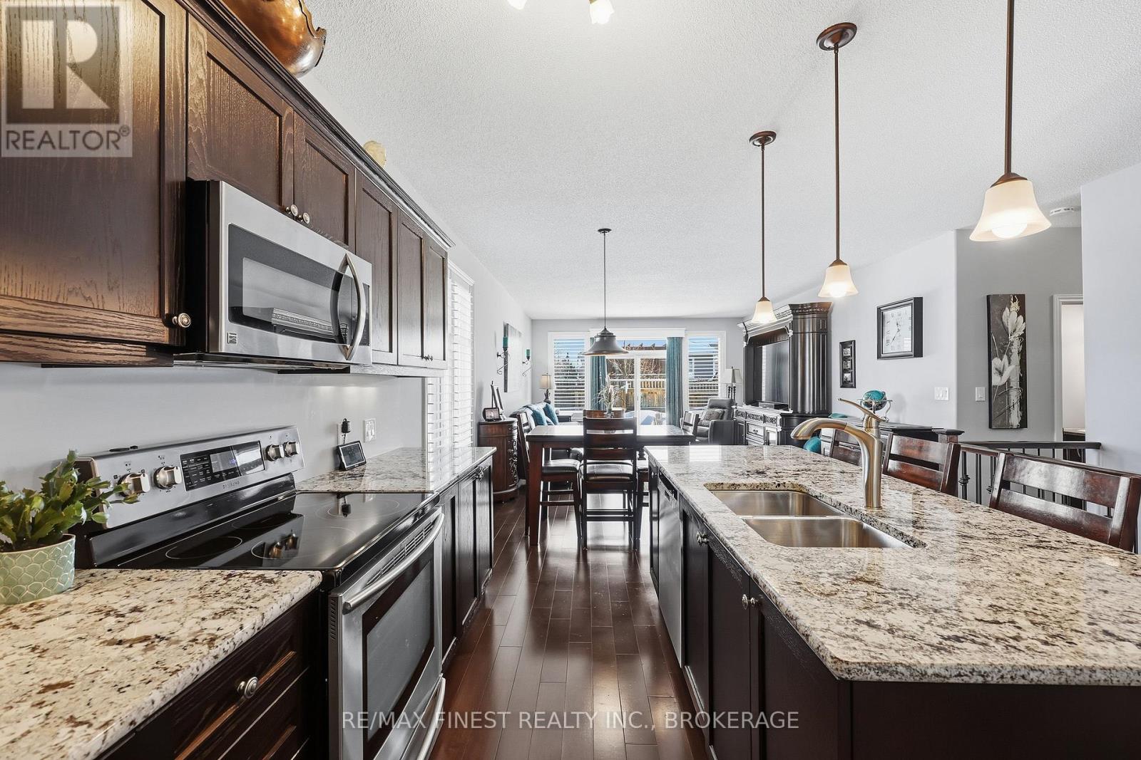 1667 CRIMSON CRESCENT - 8