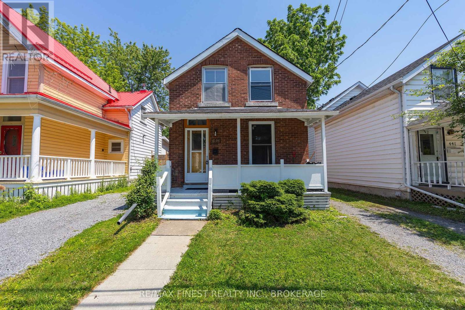 445 ALBERT STREET - 2