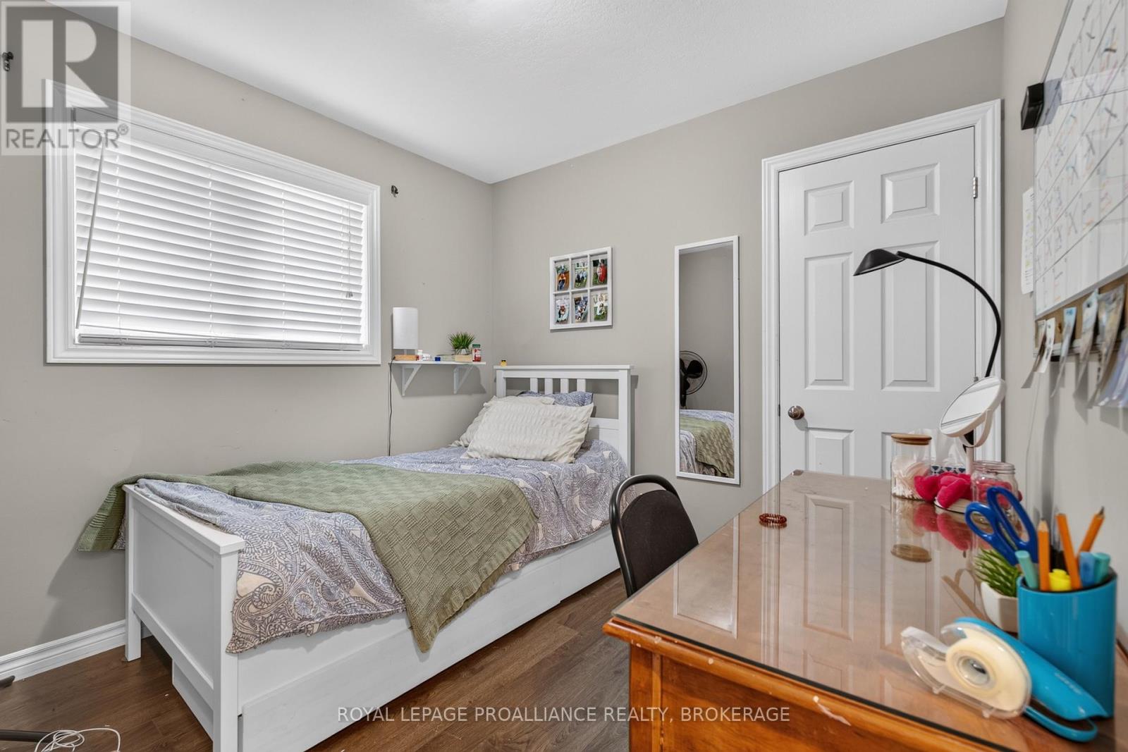 251 YONGE STREET - 21