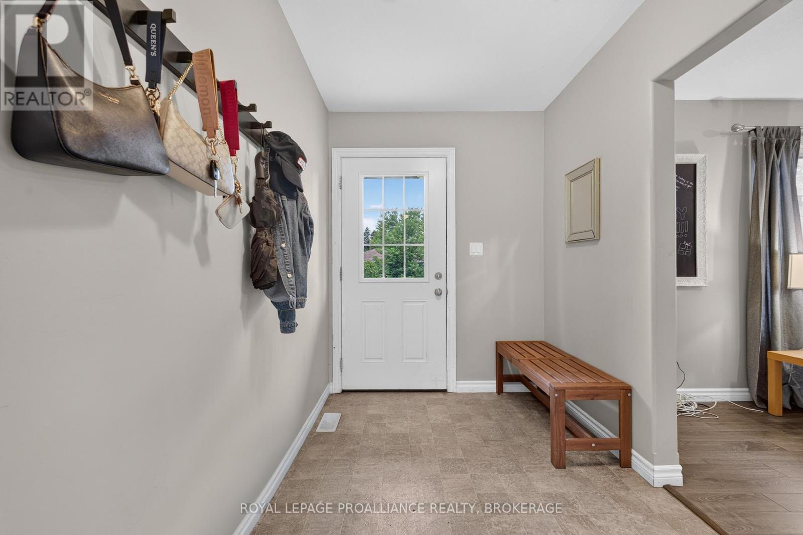 251 YONGE STREET - 5