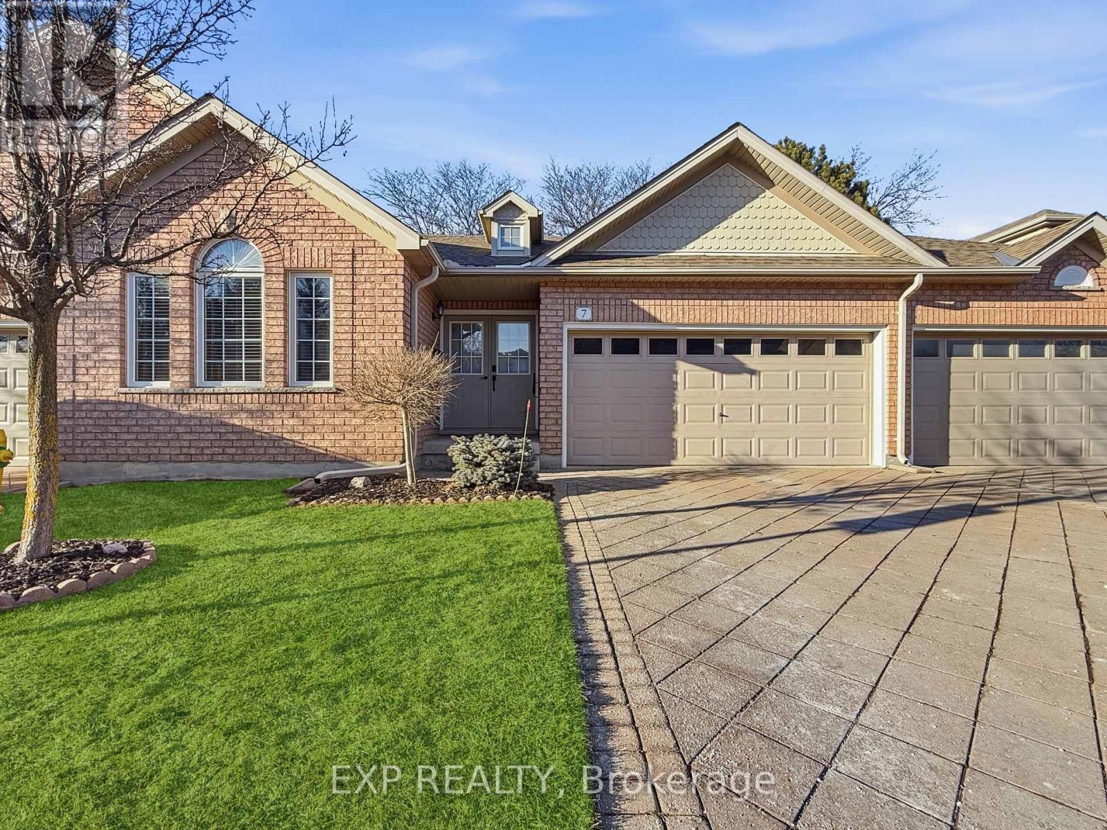 #7 638 WHARNCLIFFE ROAD S - 1