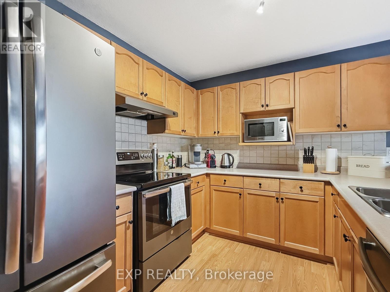 #7 638 WHARNCLIFFE ROAD S - 12