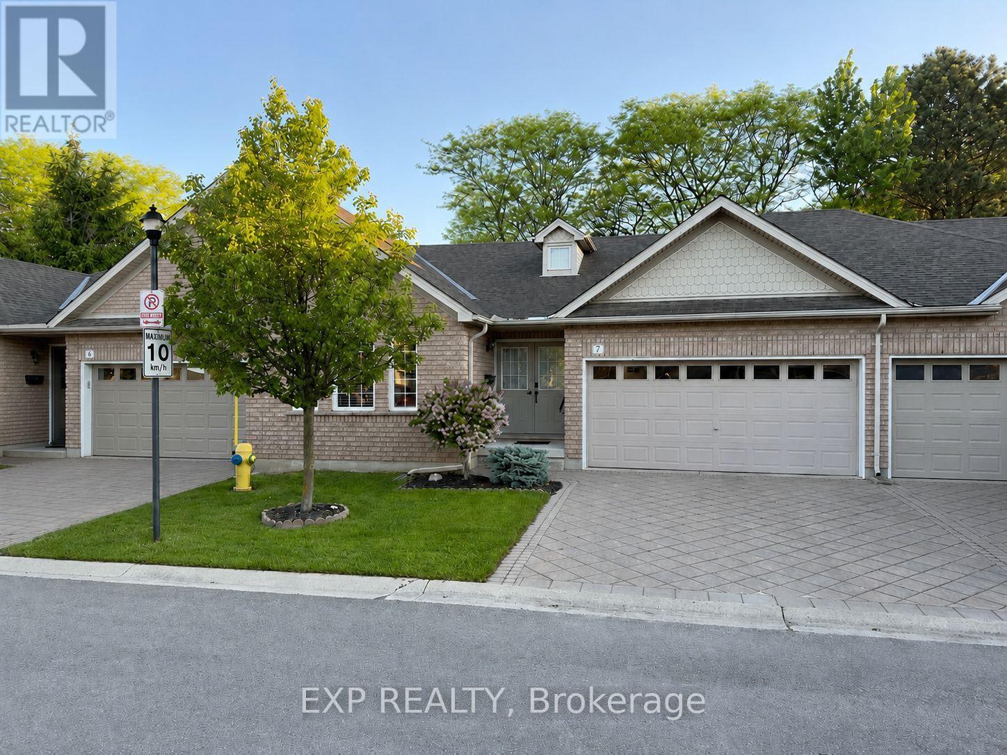 #7 638 WHARNCLIFFE ROAD S - 2