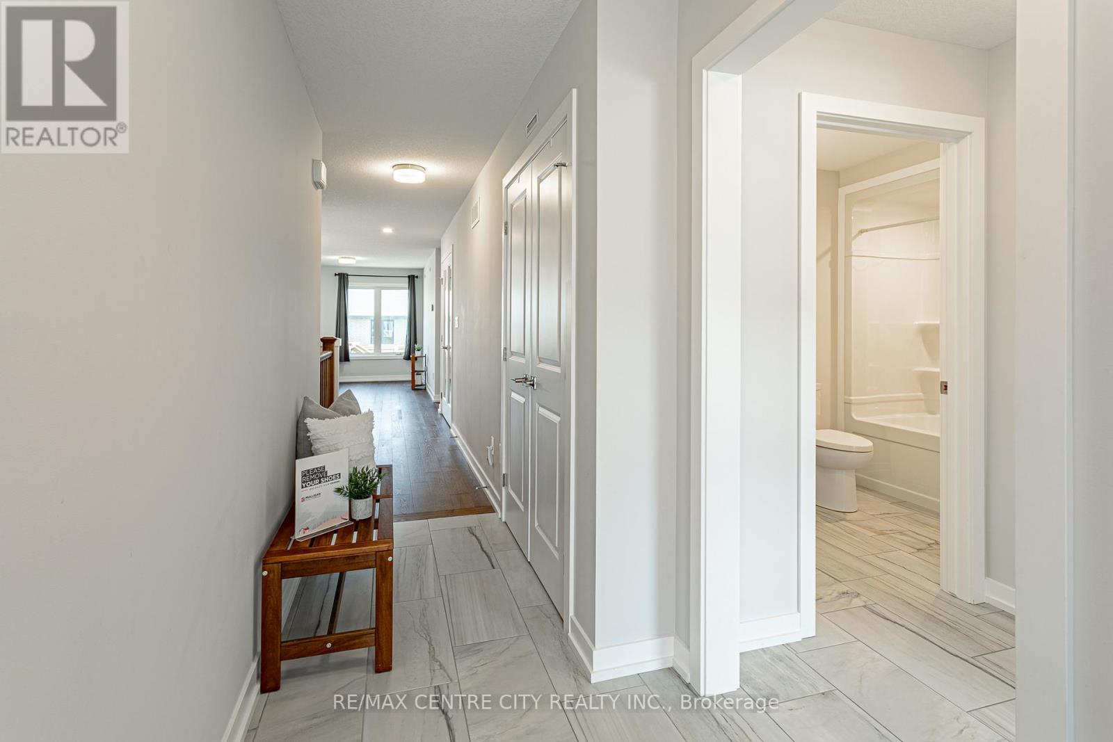 27 SILVERLEAF PATH - 14
