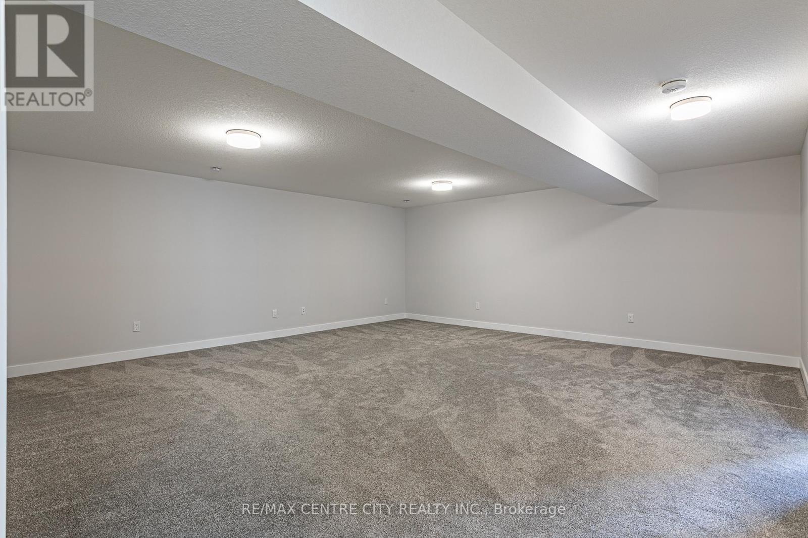 27 SILVERLEAF PATH - Image 30