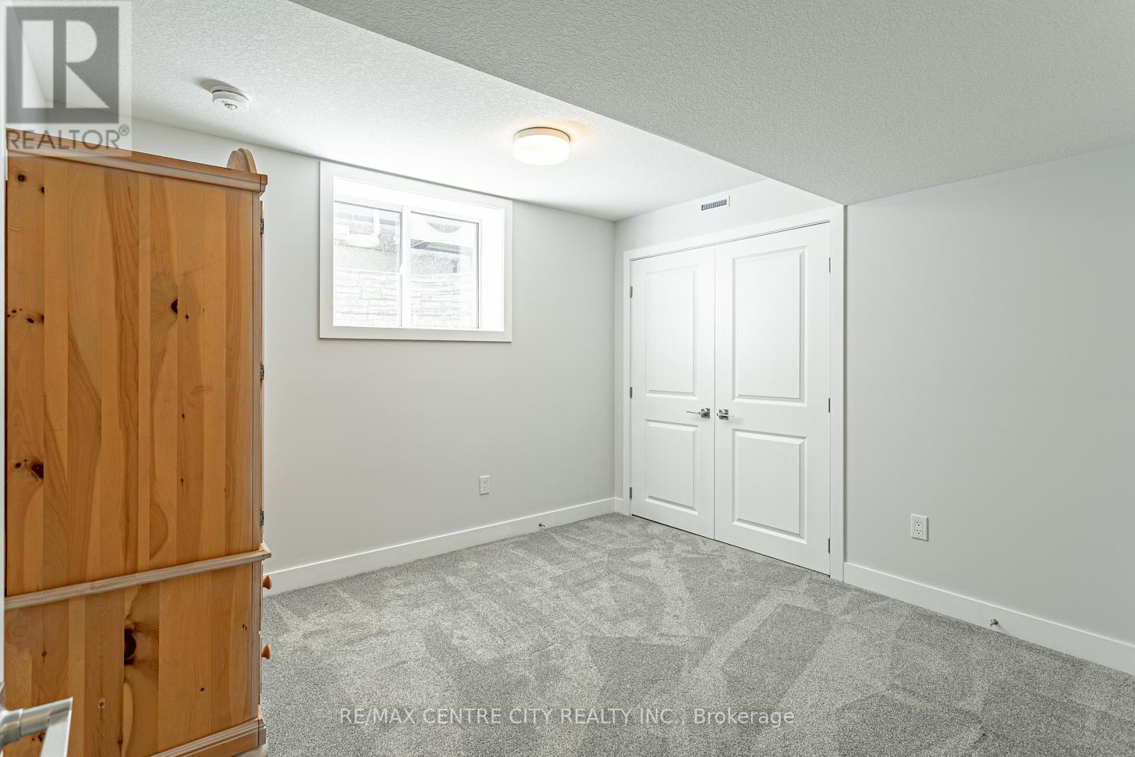 27 SILVERLEAF PATH - 34