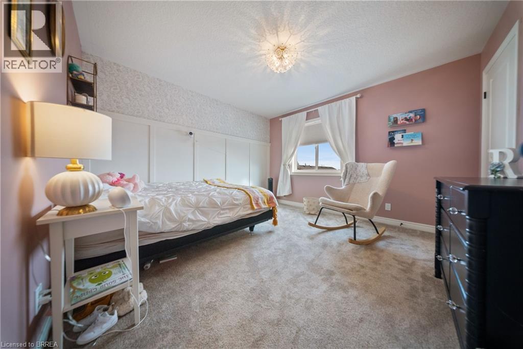 192 GIBBONS Street - 16