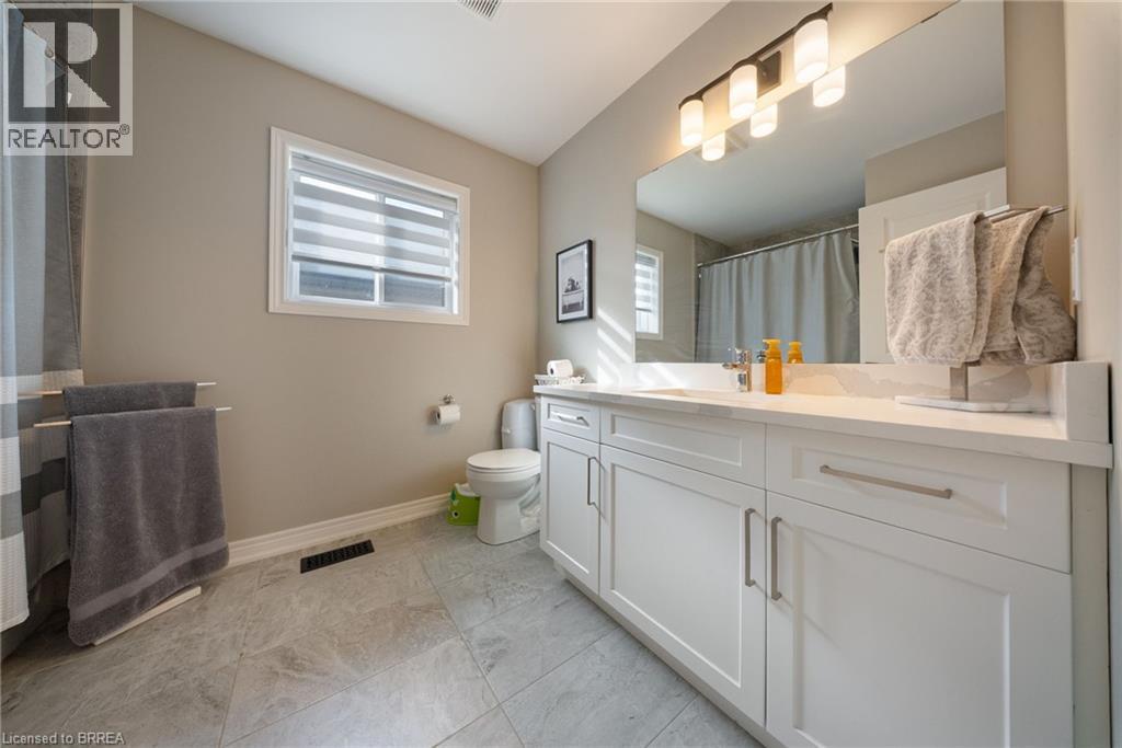 192 GIBBONS Street - 19