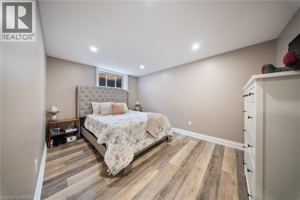 192 GIBBONS Street - 23