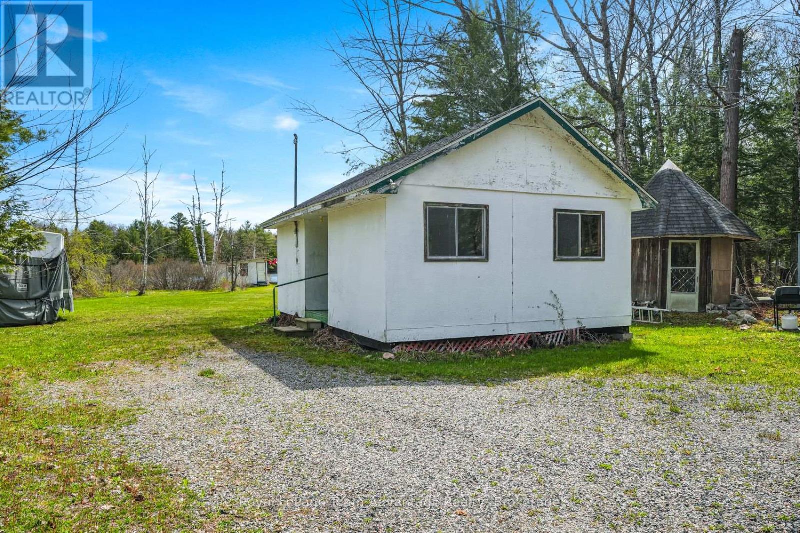 26 MALLARD ROAD - 33