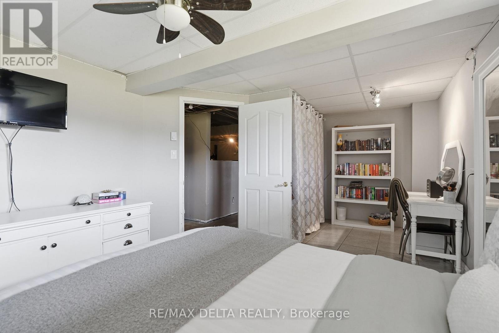 1553 DU LAC ROAD - 22