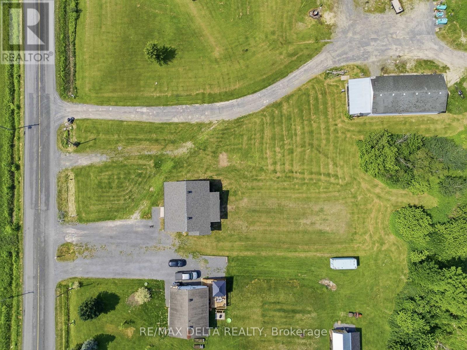 1553 DU LAC ROAD - 32